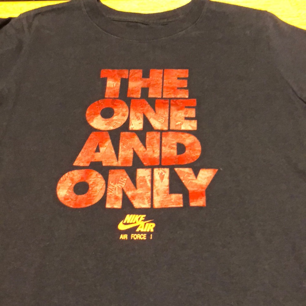 Boys size large Nike t shirt